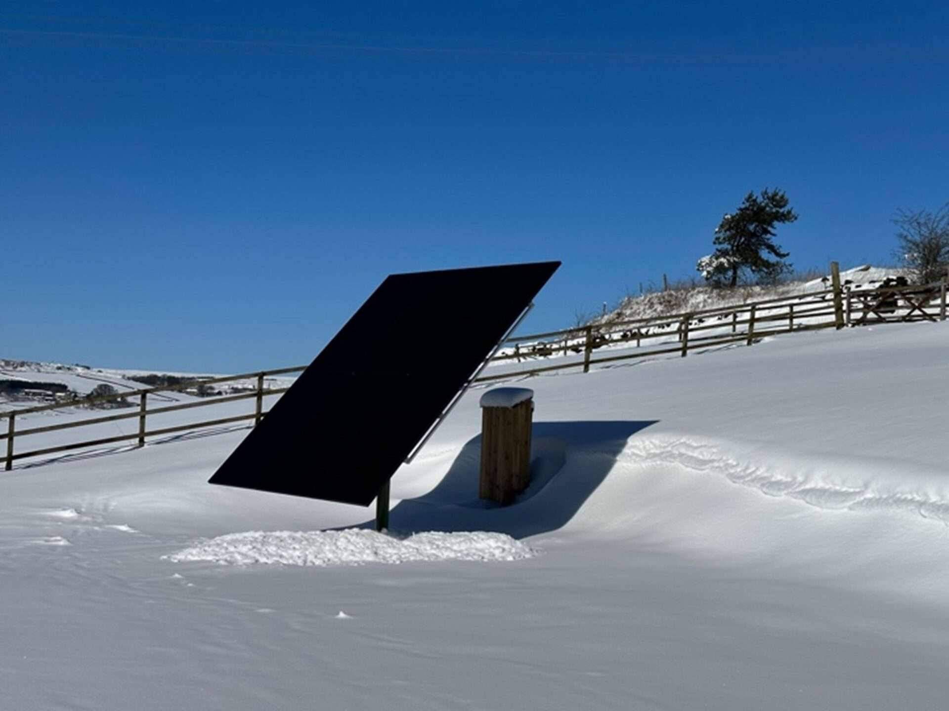 Heliomotion Solar tracking system in winter